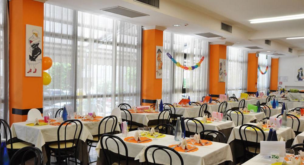 Hotel Adelphi Riccione Zewnętrze zdjęcie