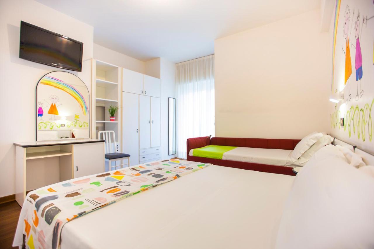 Hotel Adelphi Riccione Zewnętrze zdjęcie