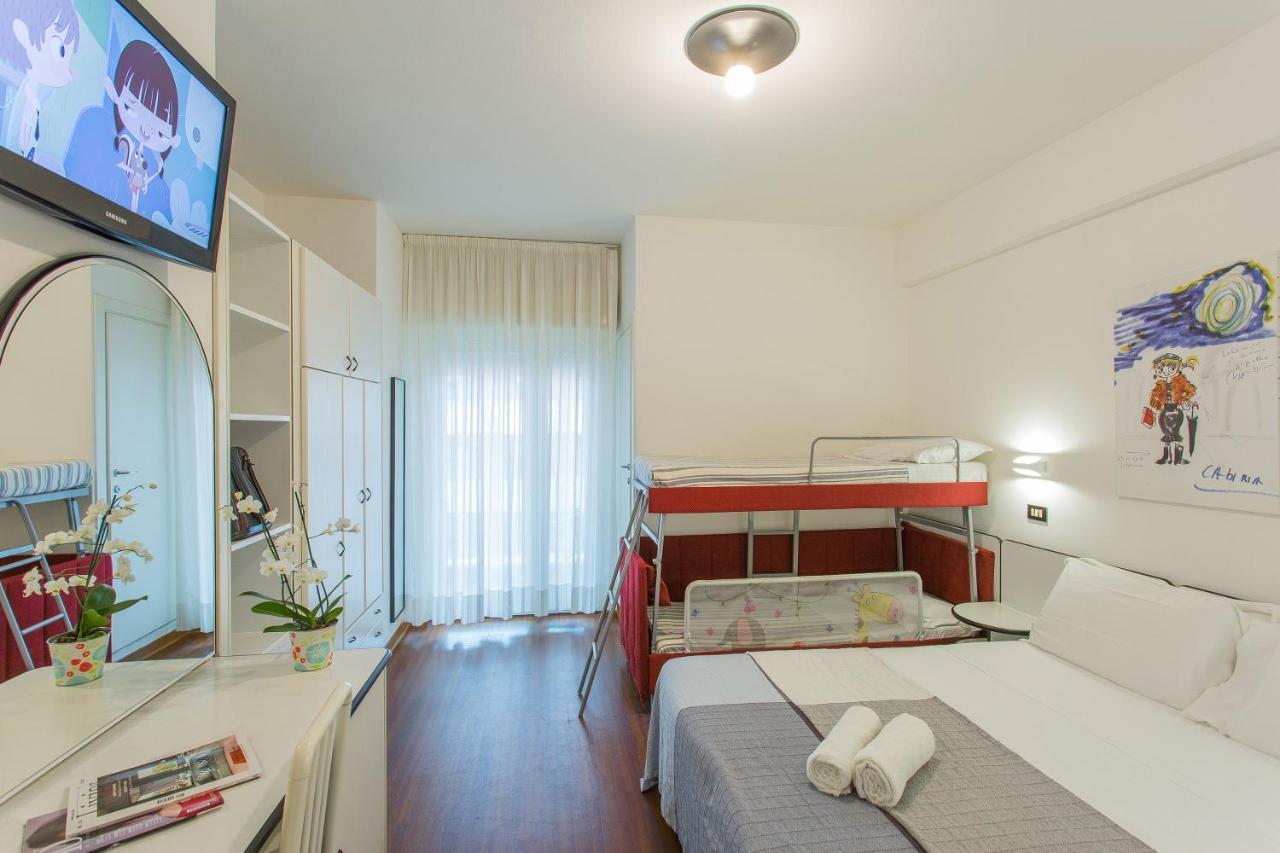 Hotel Adelphi Riccione Zewnętrze zdjęcie